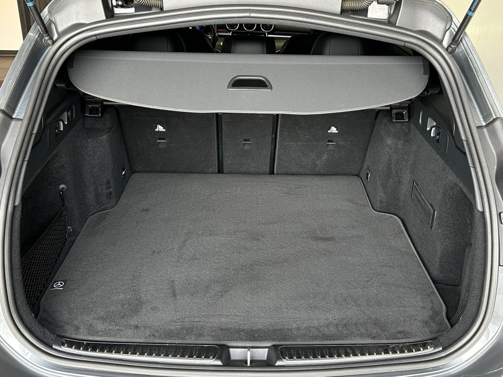 Mercedes-Benz C 300 2023