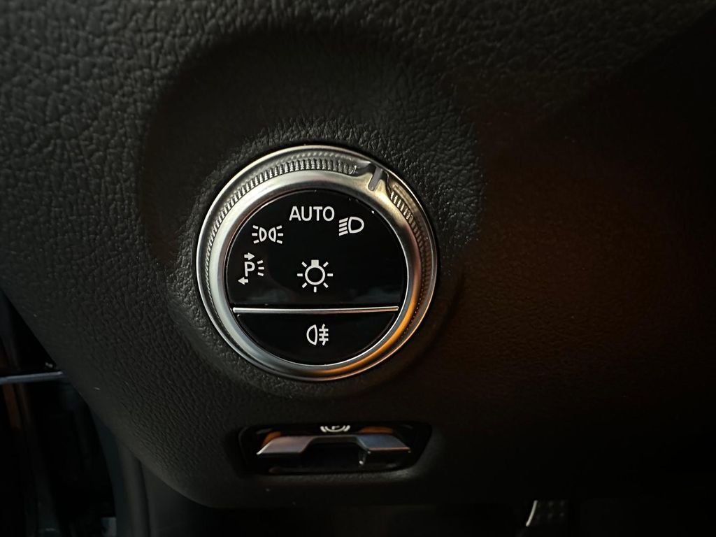 Mercedes-Benz C 300 2023