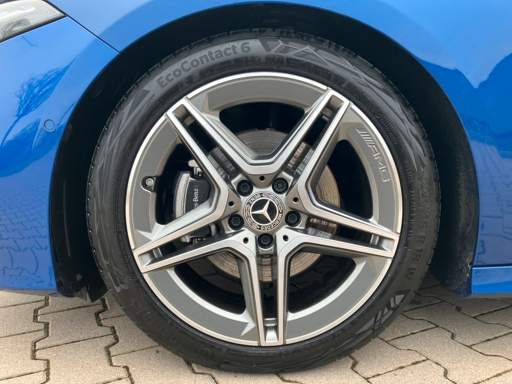 Mercedes-Benz A 180 2024