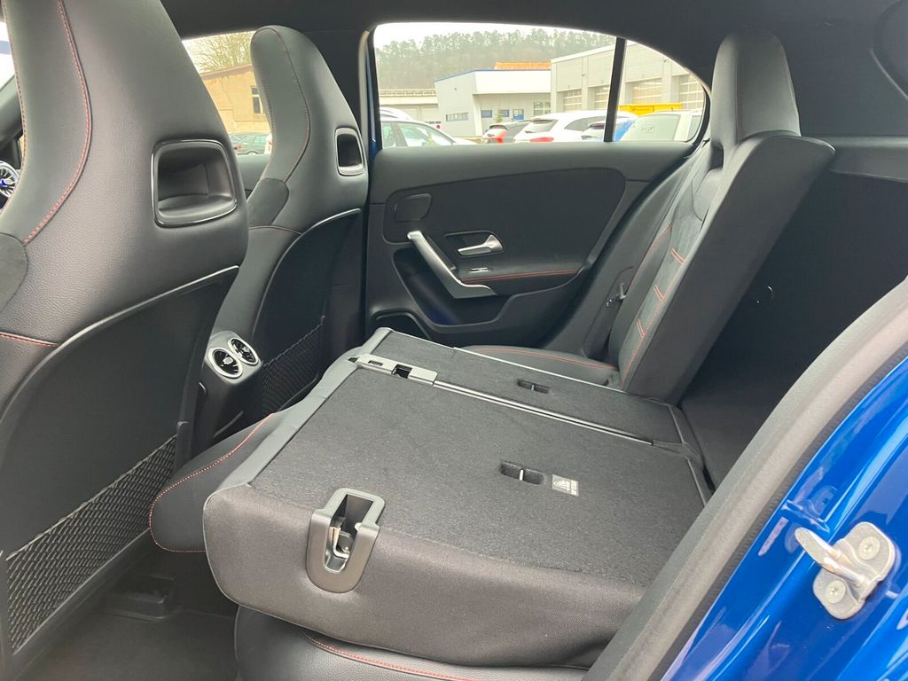 Mercedes-Benz A 180 2024