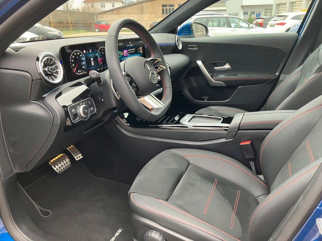 Mercedes-Benz A 180 2024