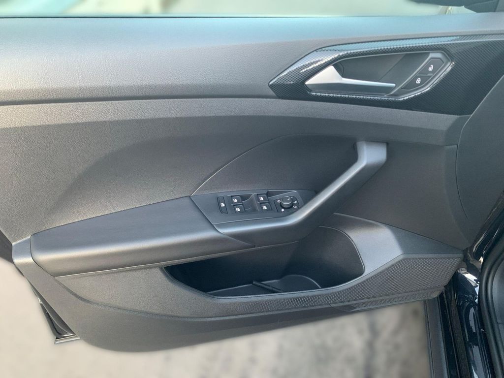 Volkswagen T-Cross 2024