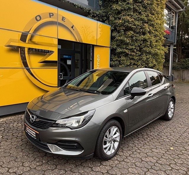 Opel Astra 2022