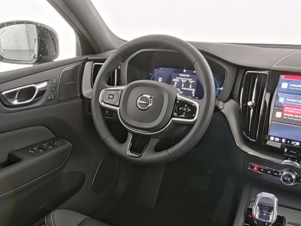 Volvo XC60 2025