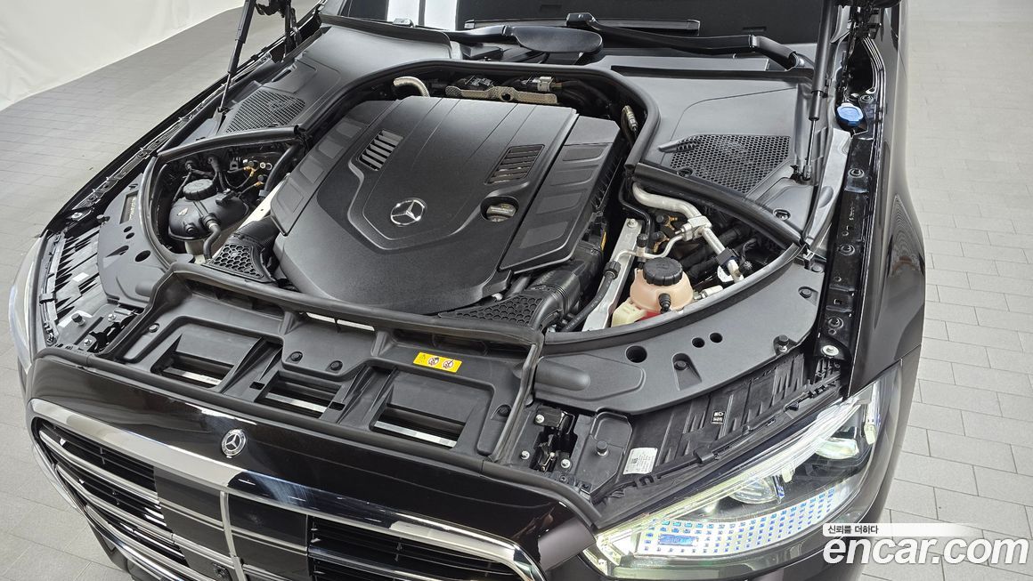 Mercedes-Benz S-Class 2021