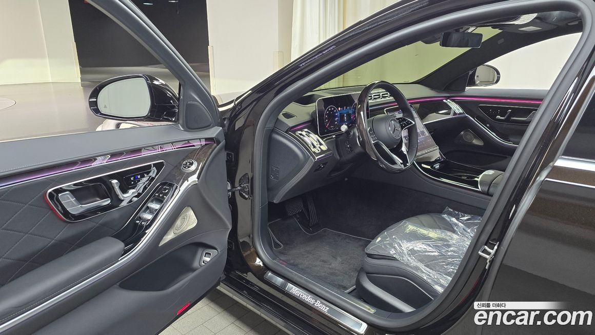 Mercedes-Benz S-Class 2021