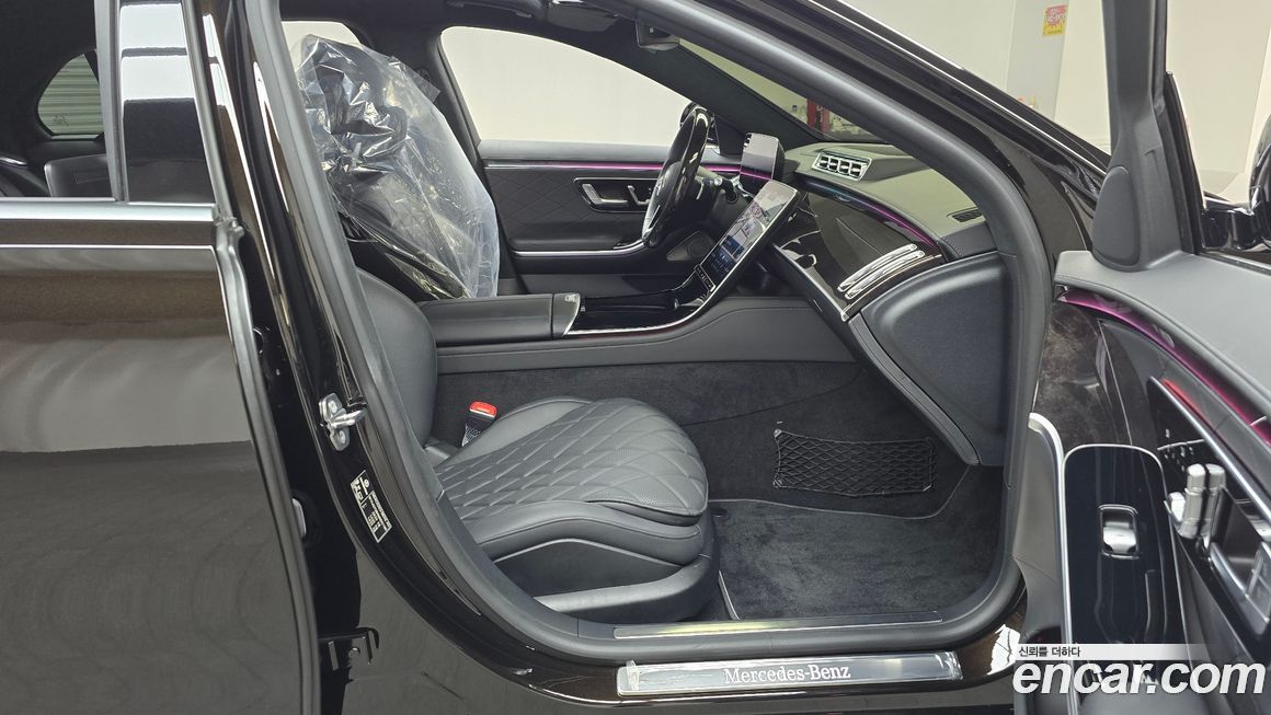 Mercedes-Benz S-Class 2021