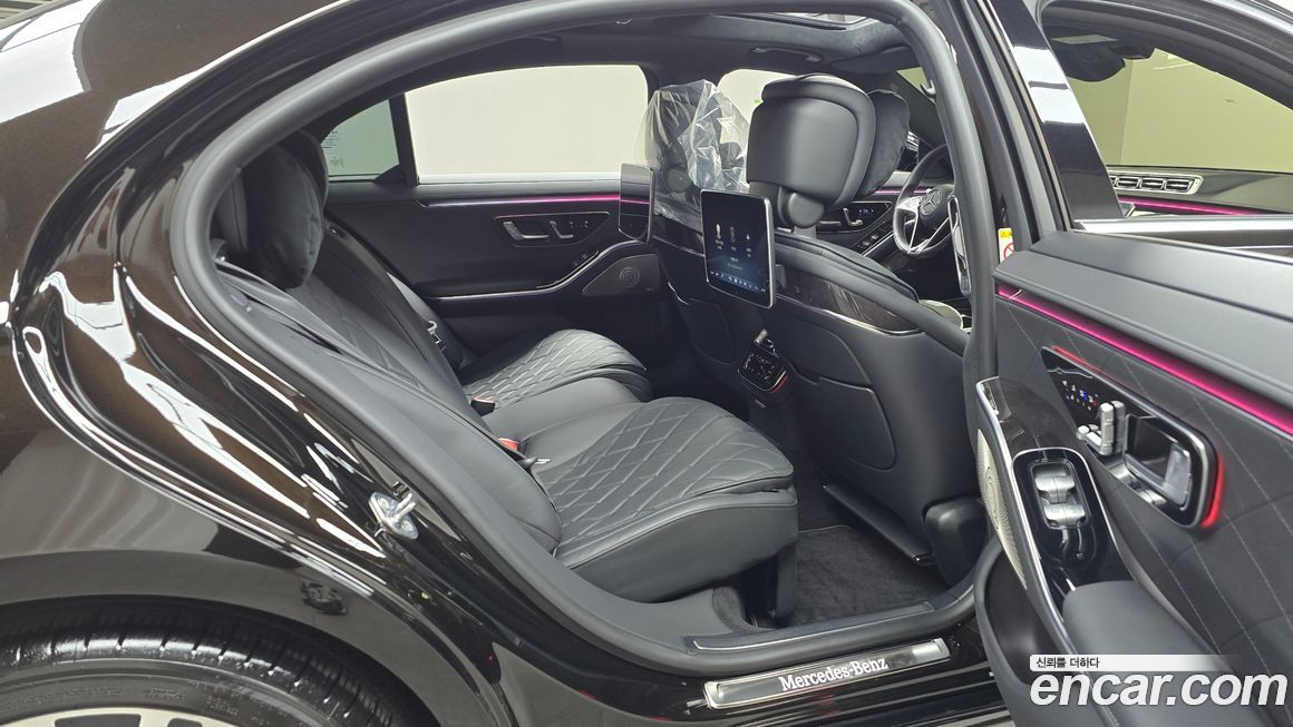 Mercedes-Benz S-Class 2021