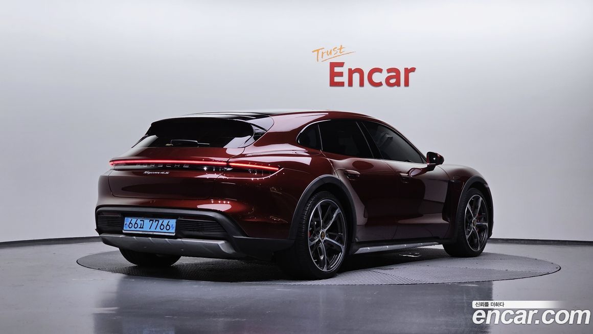 Porsche Taycan 2022