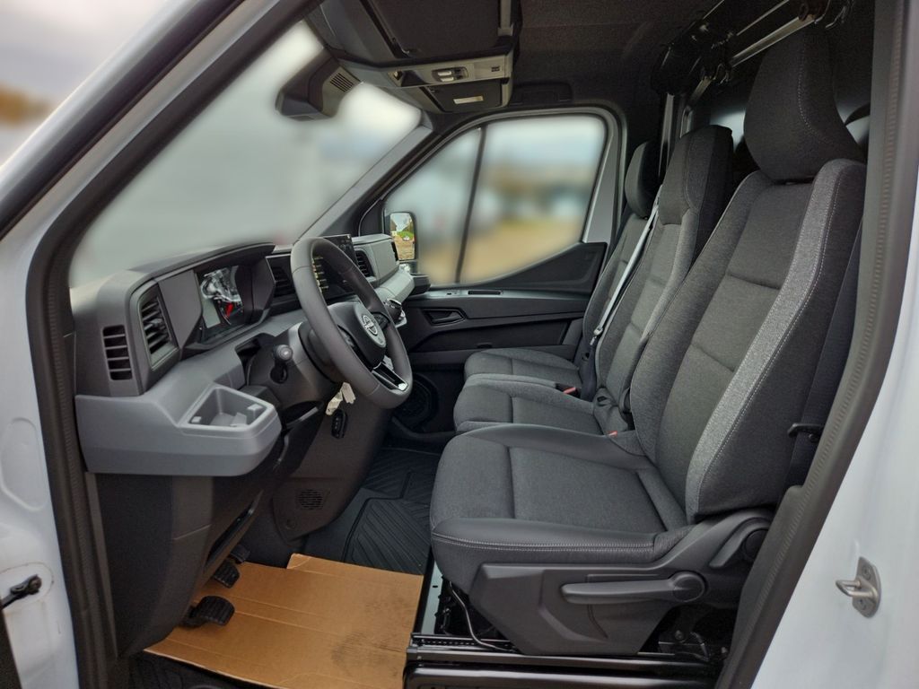 Nissan Interstar
