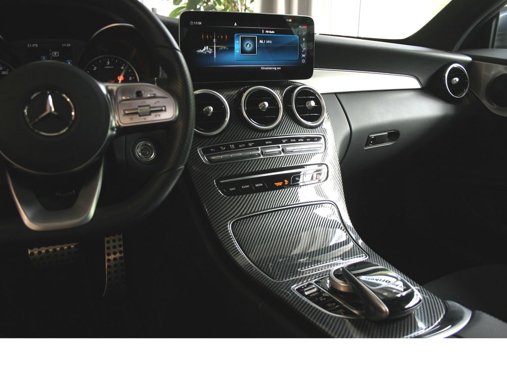 Mercedes-Benz C 300 2021