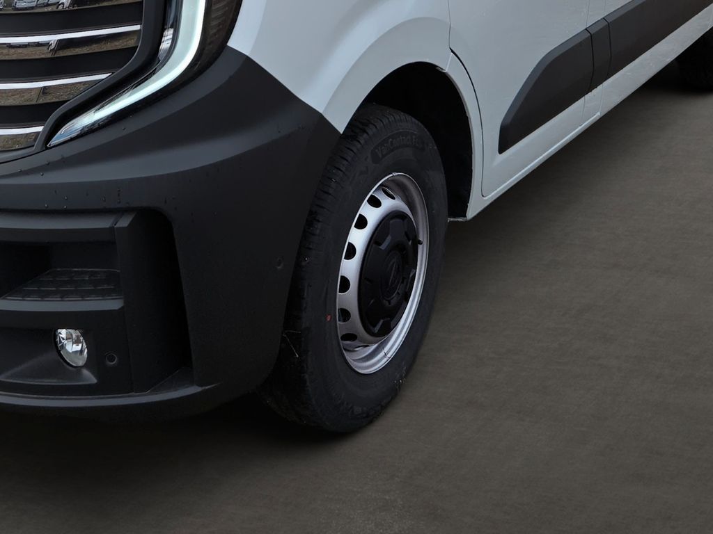 Nissan Interstar
