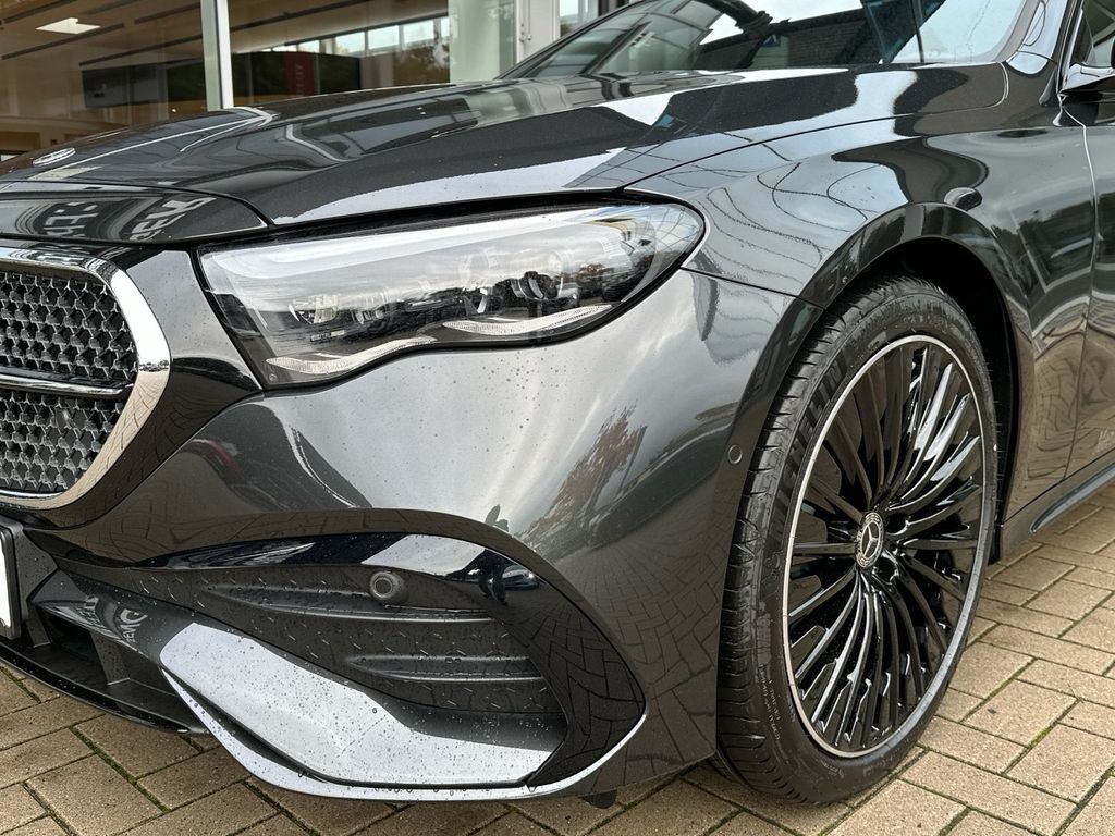Mercedes-Benz E 300 2025