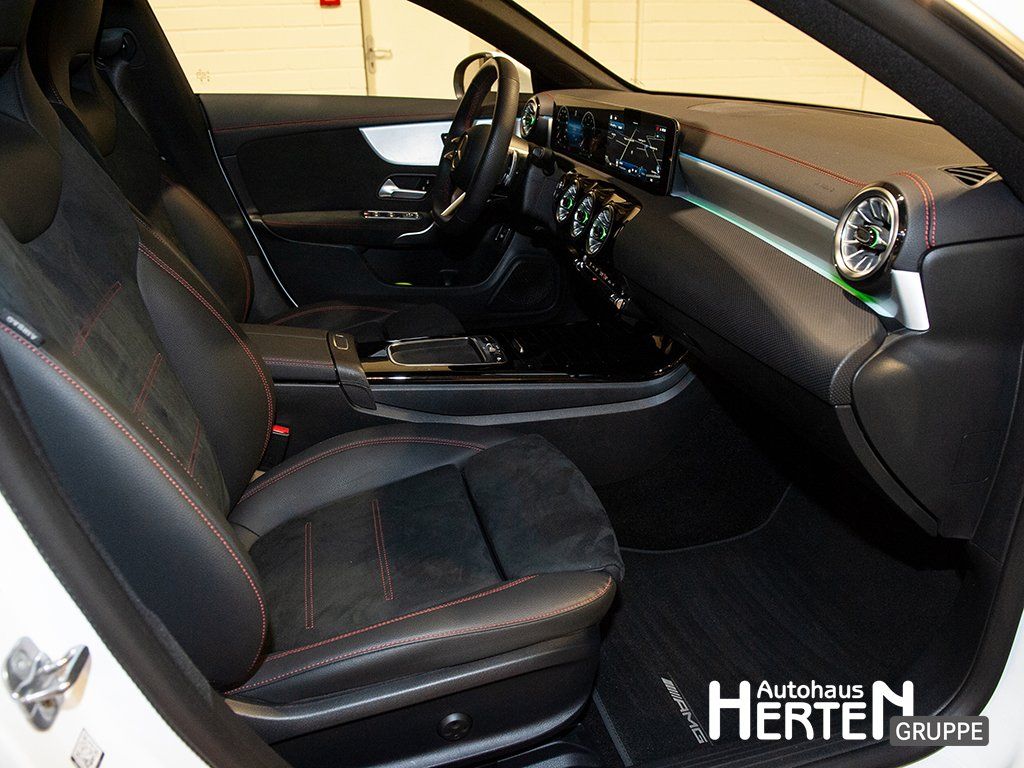 Mercedes-Benz CLA 200 Shooting Brake 2025