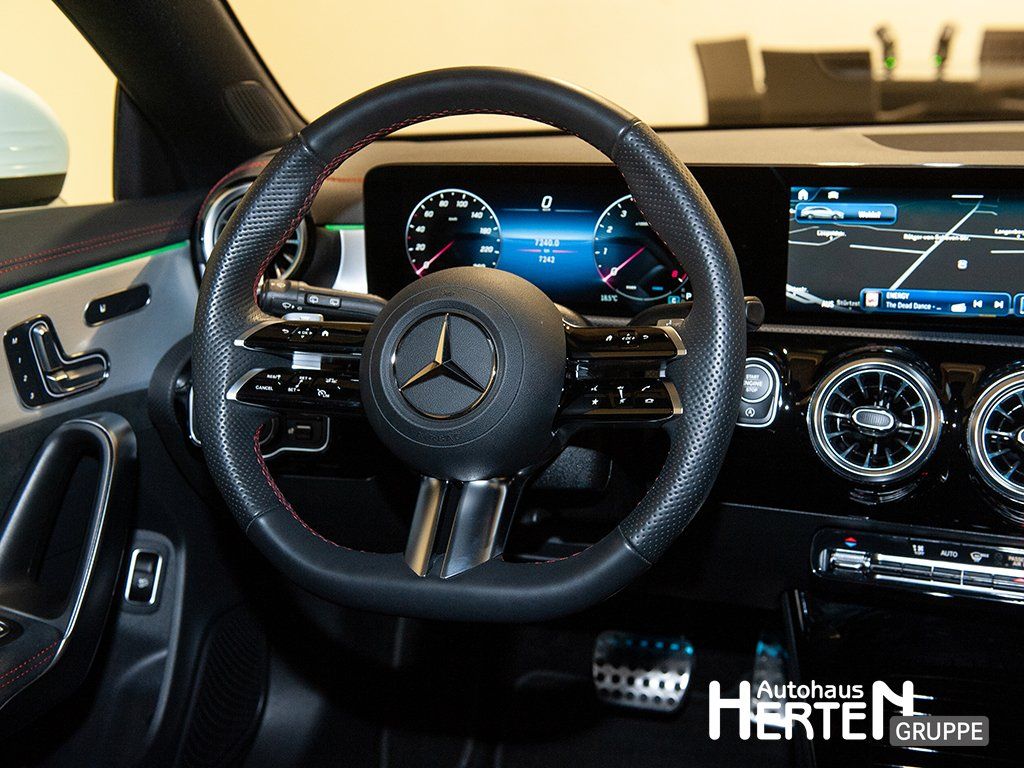 Mercedes-Benz CLA 200 Shooting Brake 2025