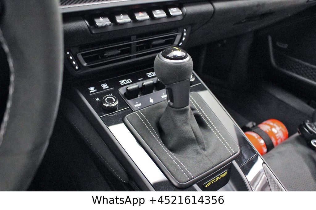 Porsche 992 2023