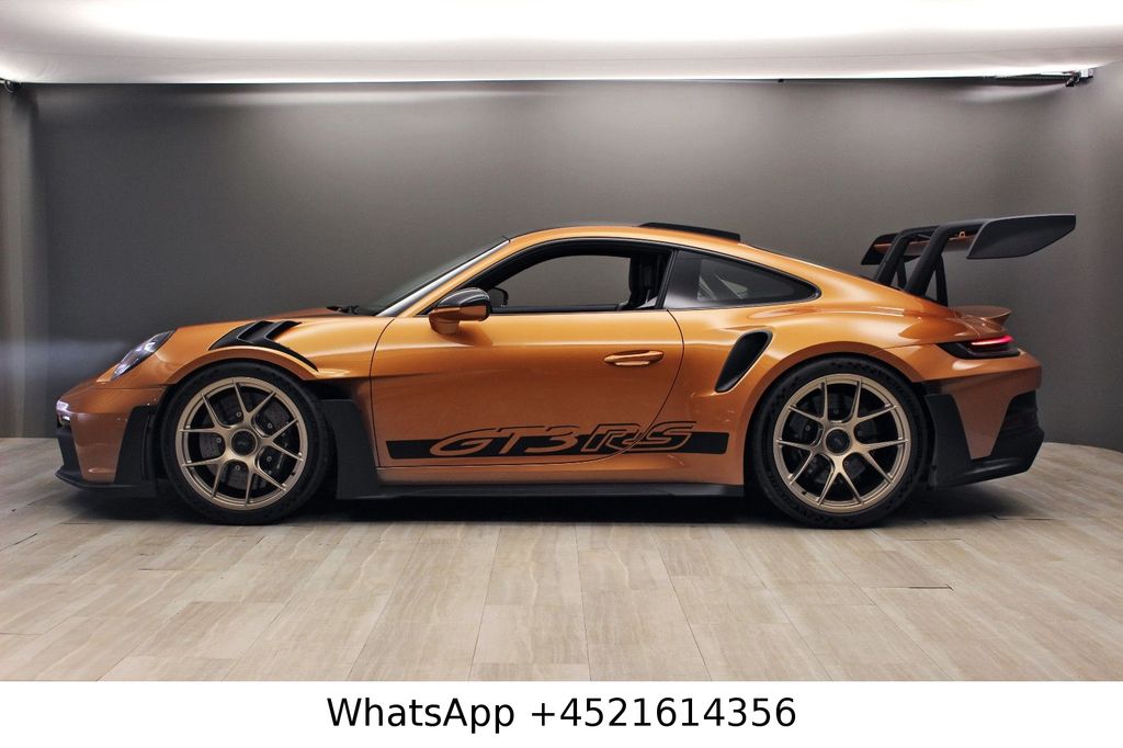 Porsche 992 2023
