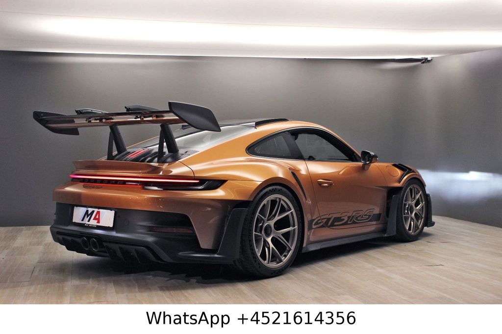 Porsche 992 2023