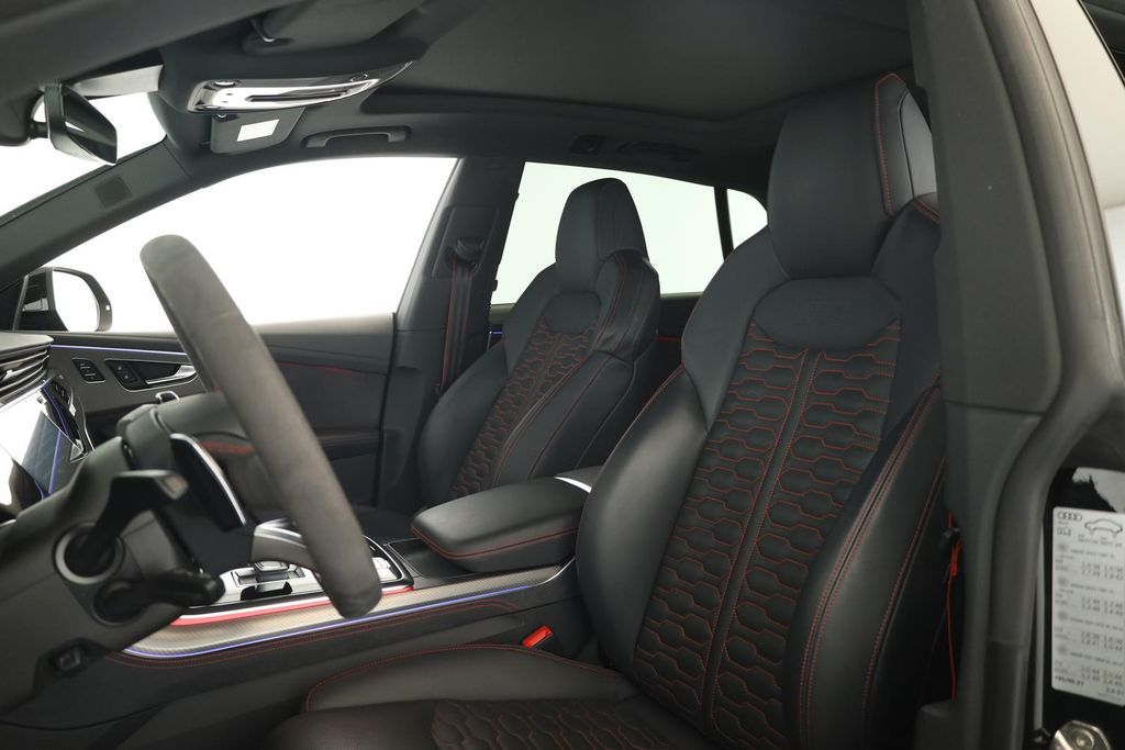 Audi RSQ8 2025