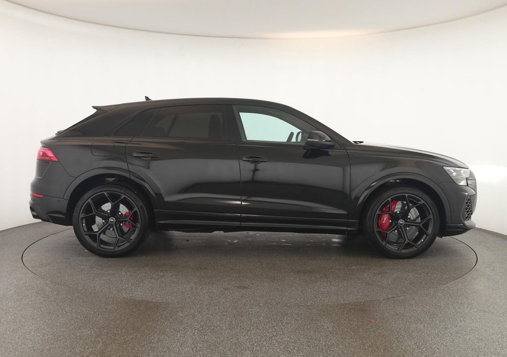 Audi RSQ8 2025
