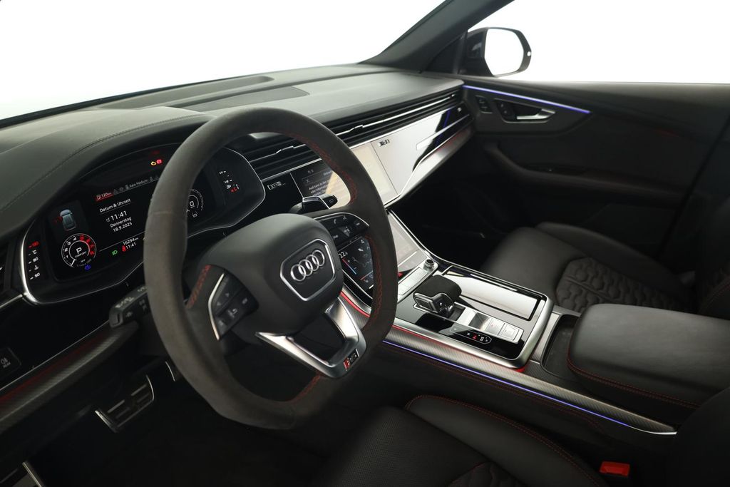 Audi RSQ8 2025