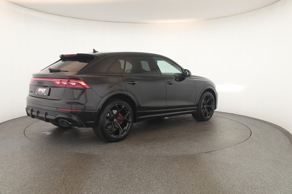 Audi RSQ8 2025