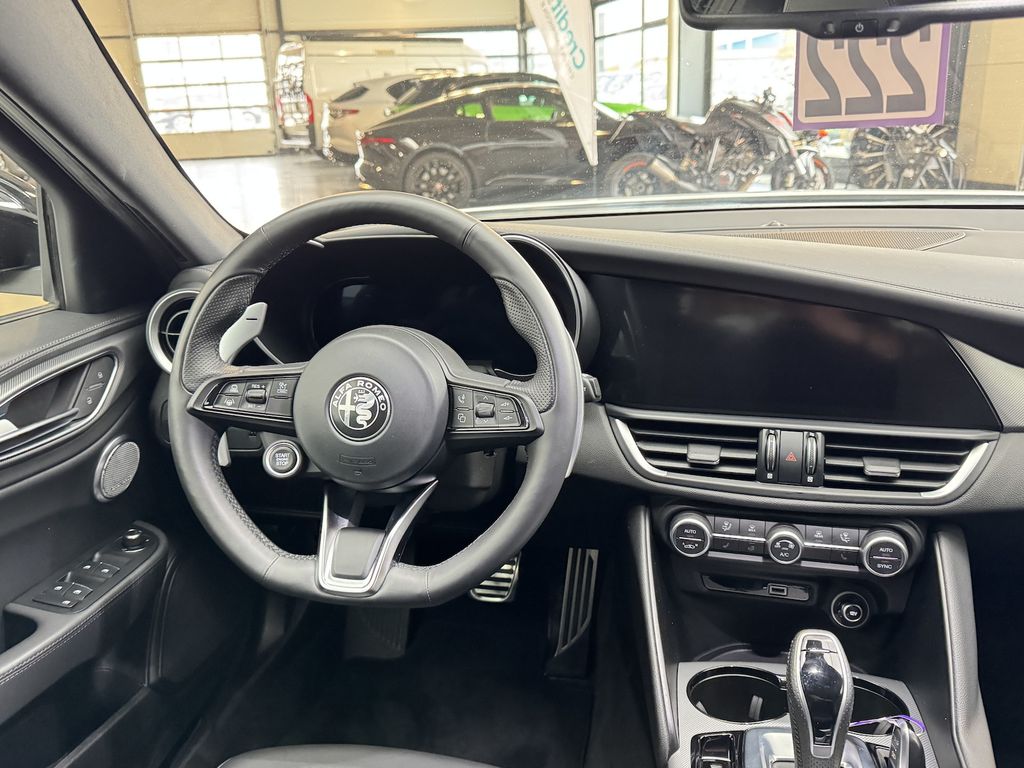 Alfa Romeo Giulia 2024