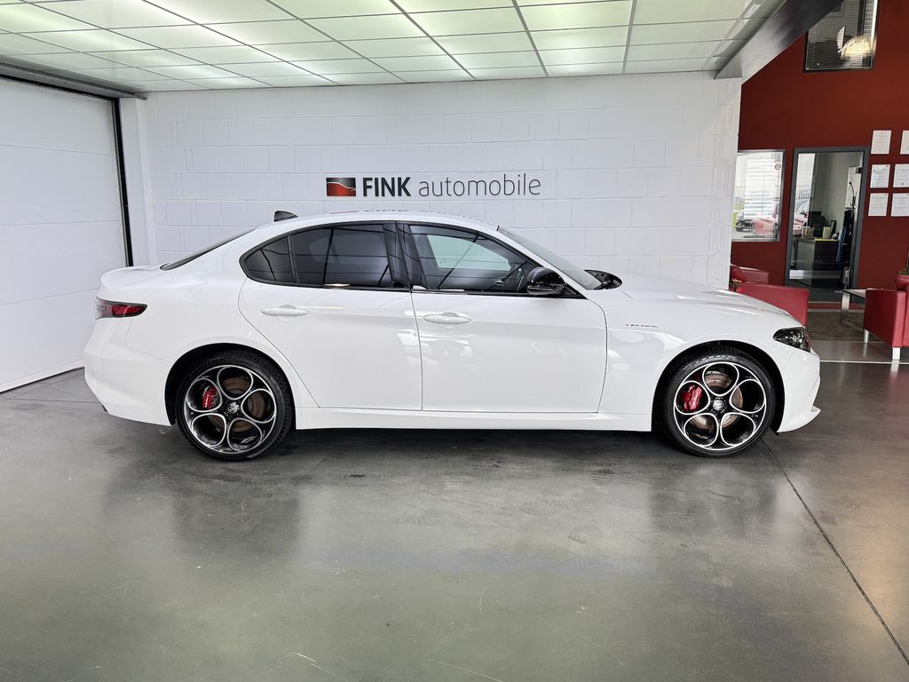 Alfa Romeo Giulia 2024