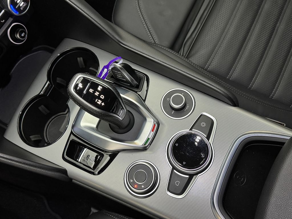 Alfa Romeo Giulia 2024