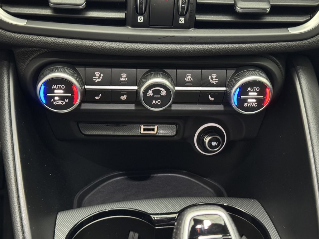 Alfa Romeo Giulia 2024