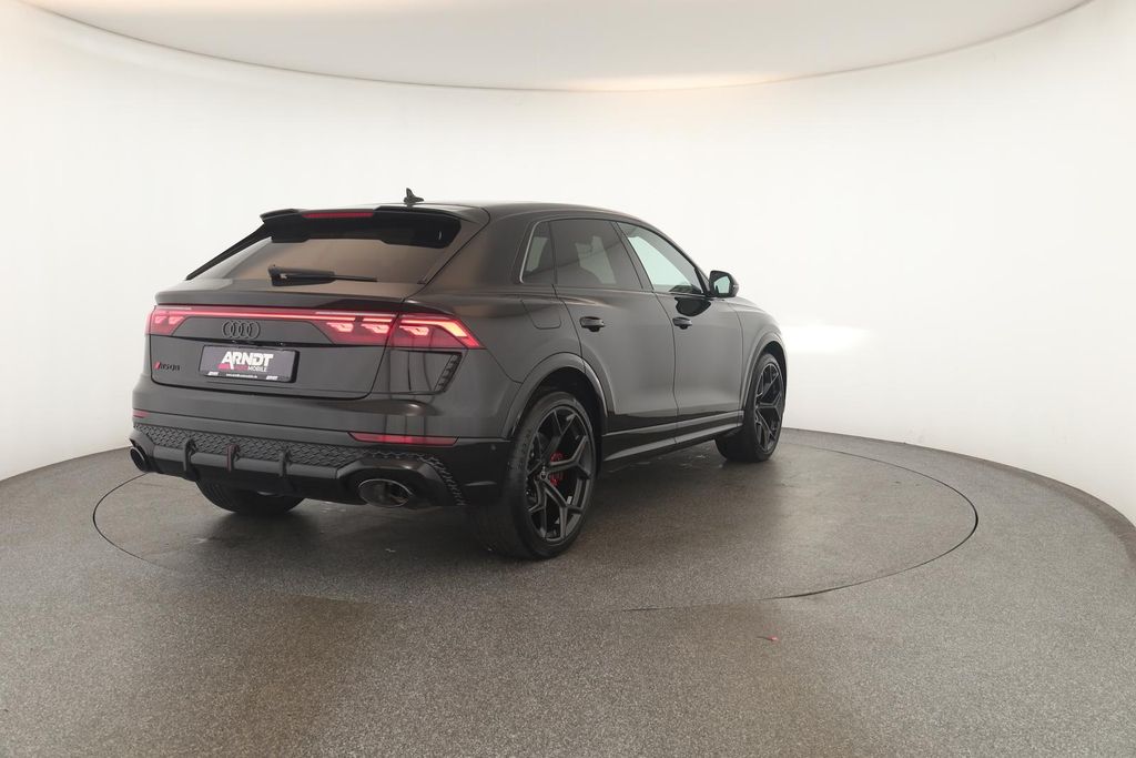 Audi RSQ8 2025