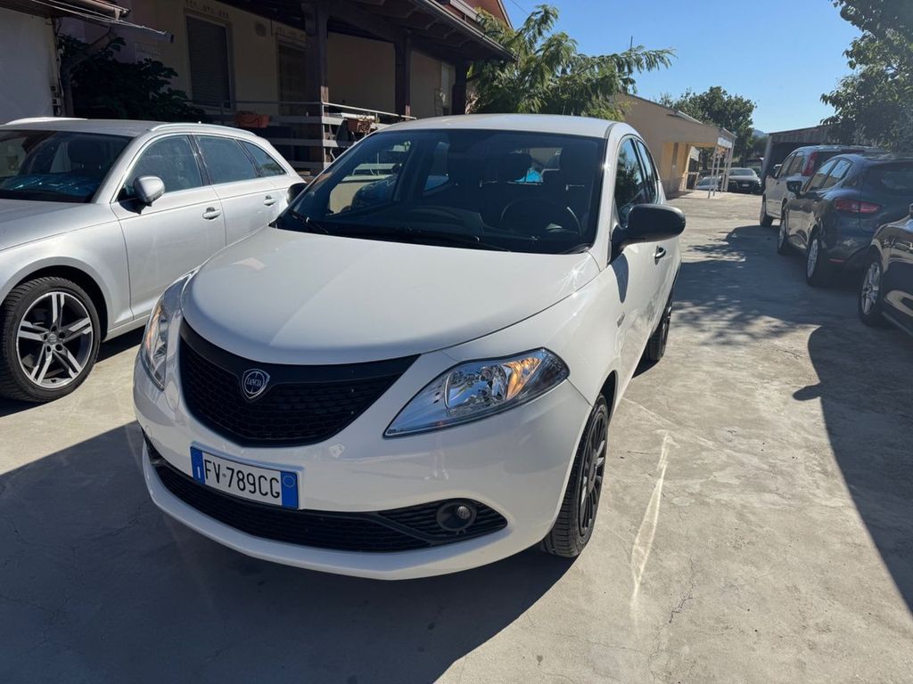Lancia Ypsilon 2019