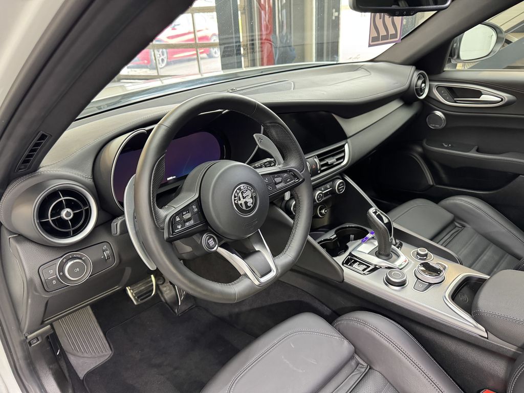 Alfa Romeo Giulia 2024