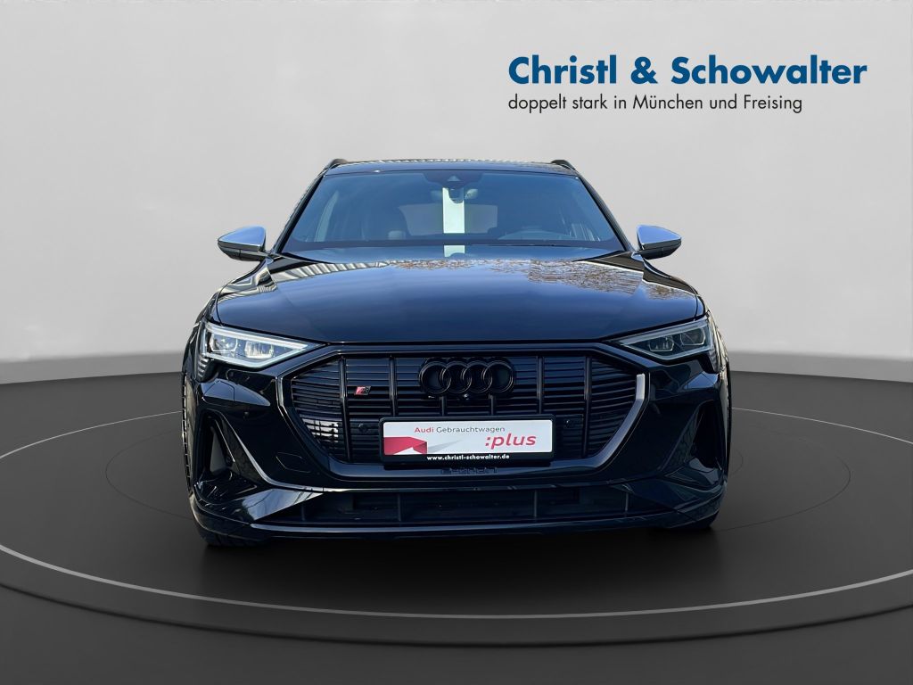 Audi e-tron 2022
