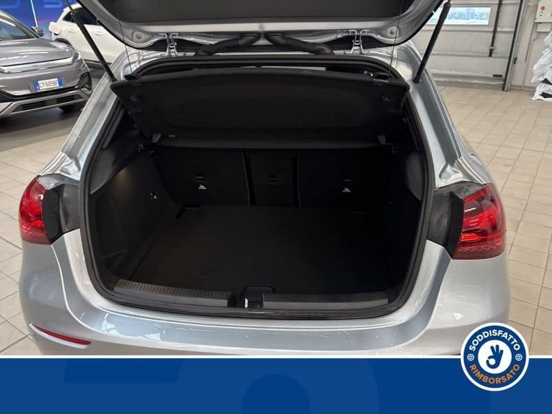 Mercedes-Benz A 180 2024