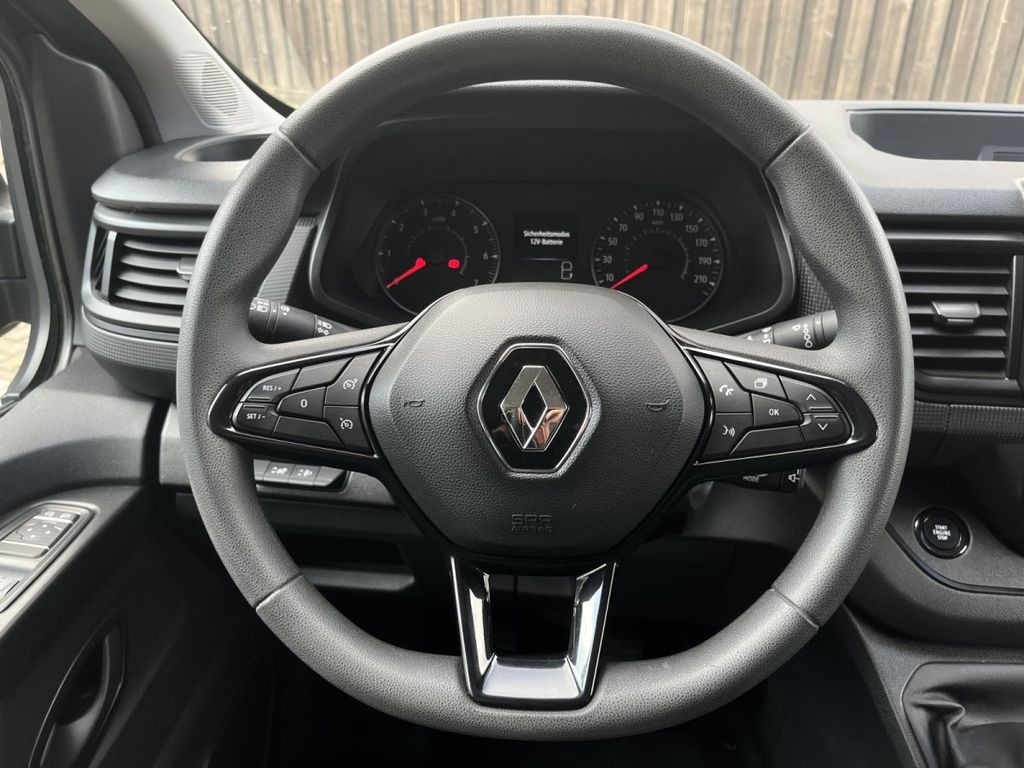 Renault Trafic 2023