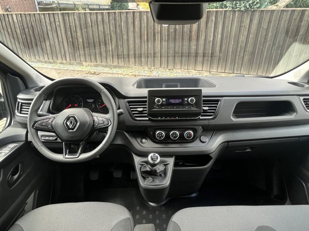 Renault Trafic 2023