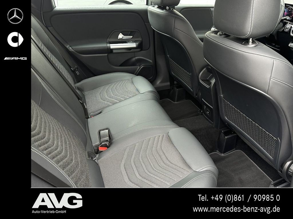 Mercedes-Benz B 220 2024