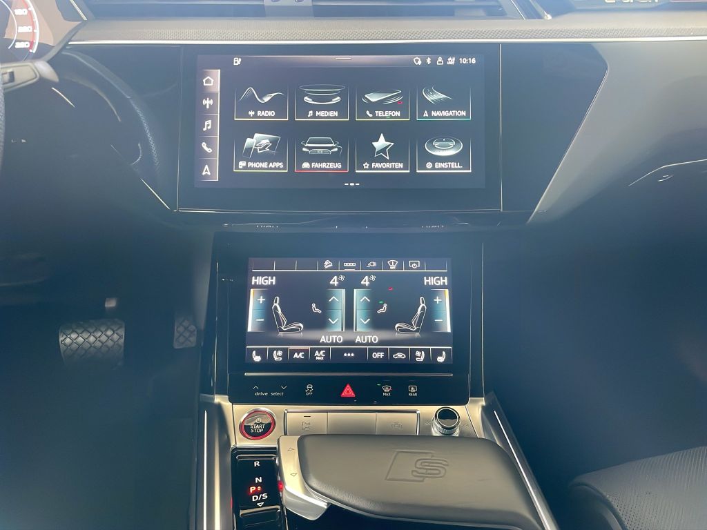 Audi e-tron 2022