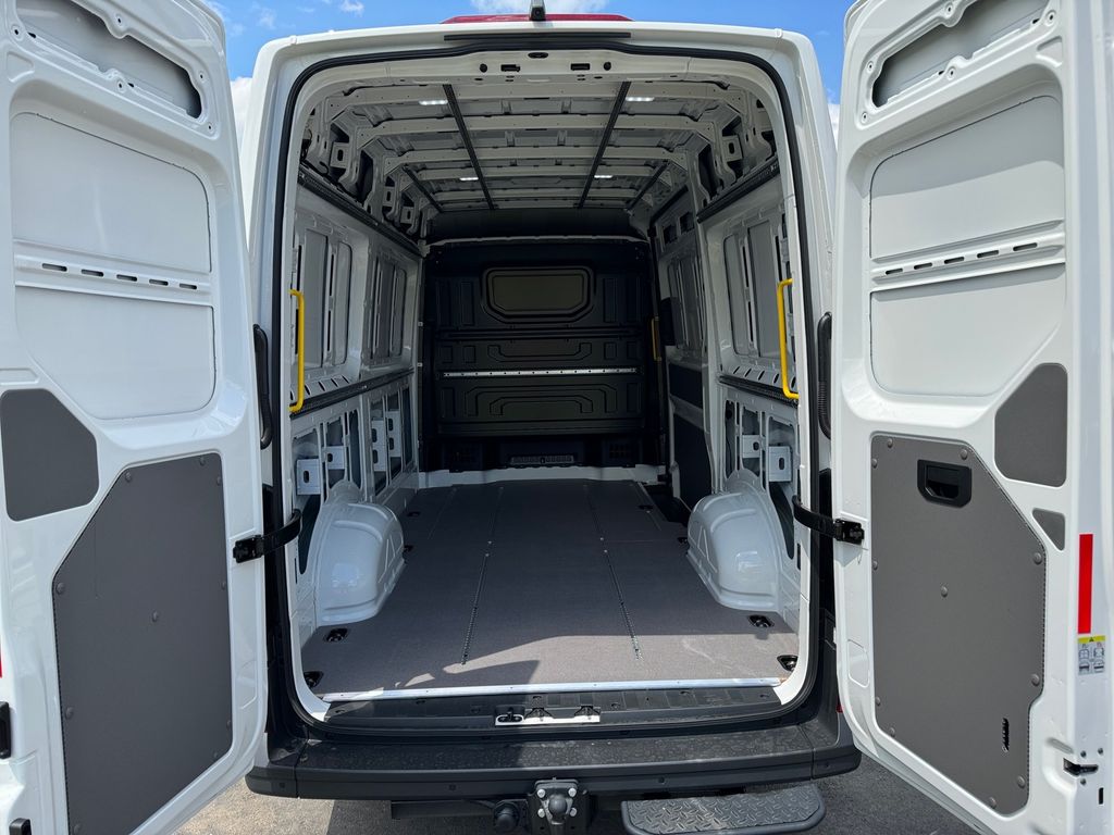 Volkswagen Crafter 2024