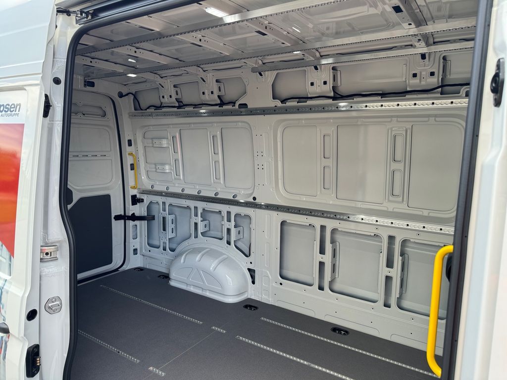 Volkswagen Crafter 2024