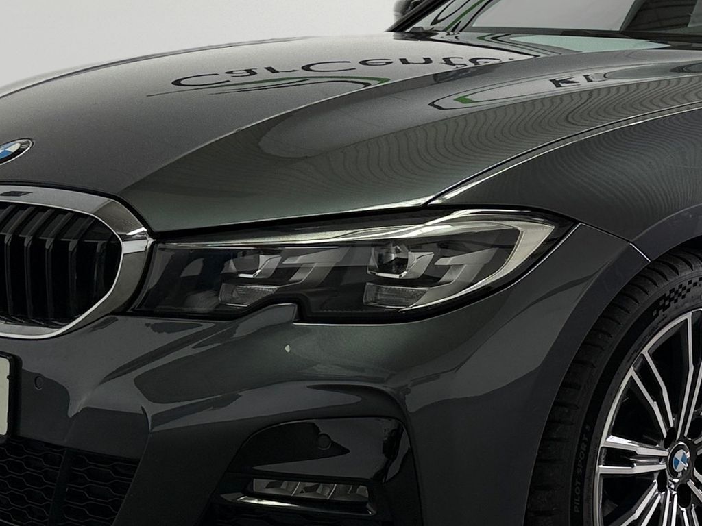 BMW 318 2021