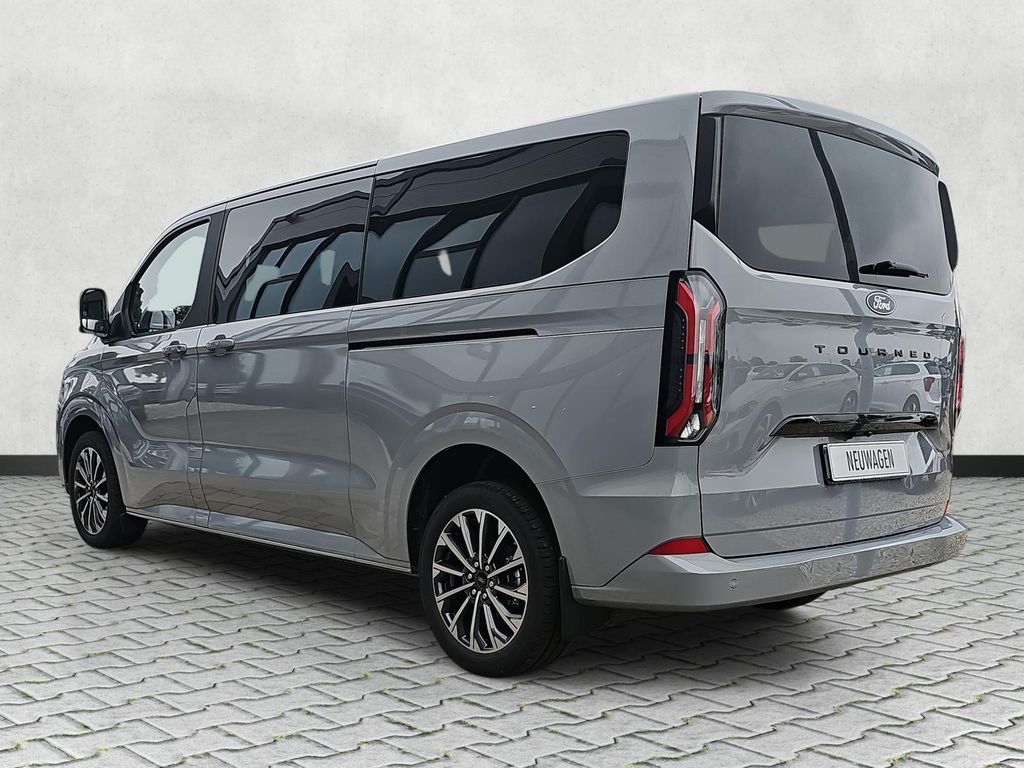 Ford Tourneo Custom 2025