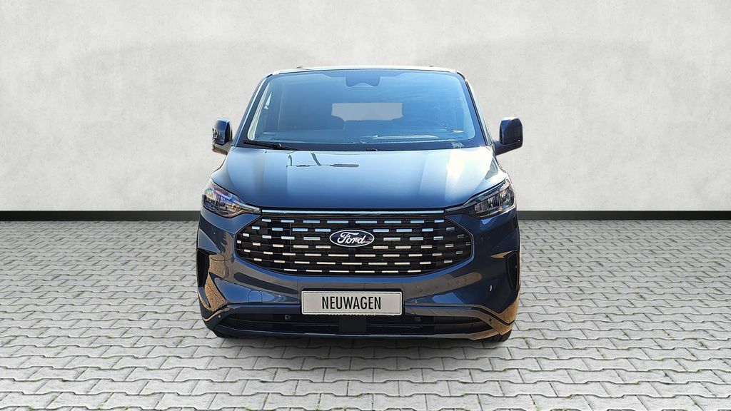 Ford Tourneo Custom 2025