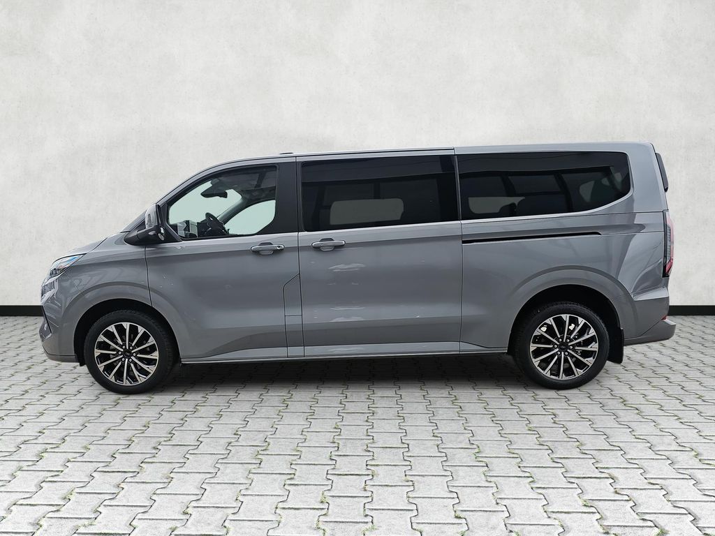 Ford Tourneo Custom 2025