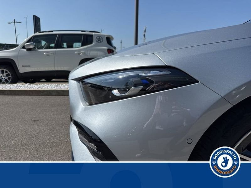 Mercedes-Benz A 180 2025