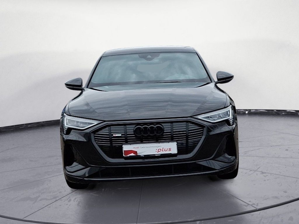 Audi e-tron 2022