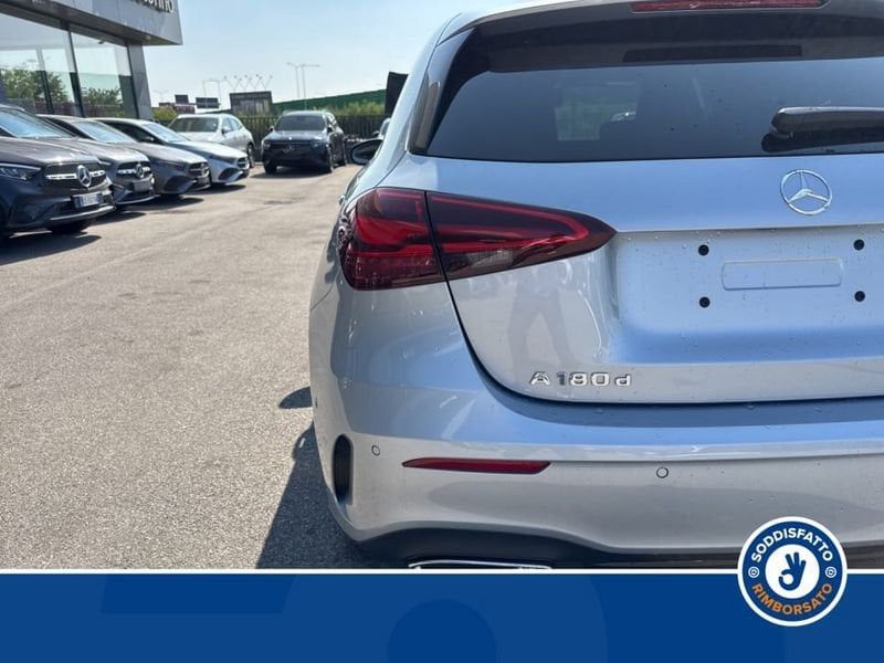 Mercedes-Benz A 180 2025