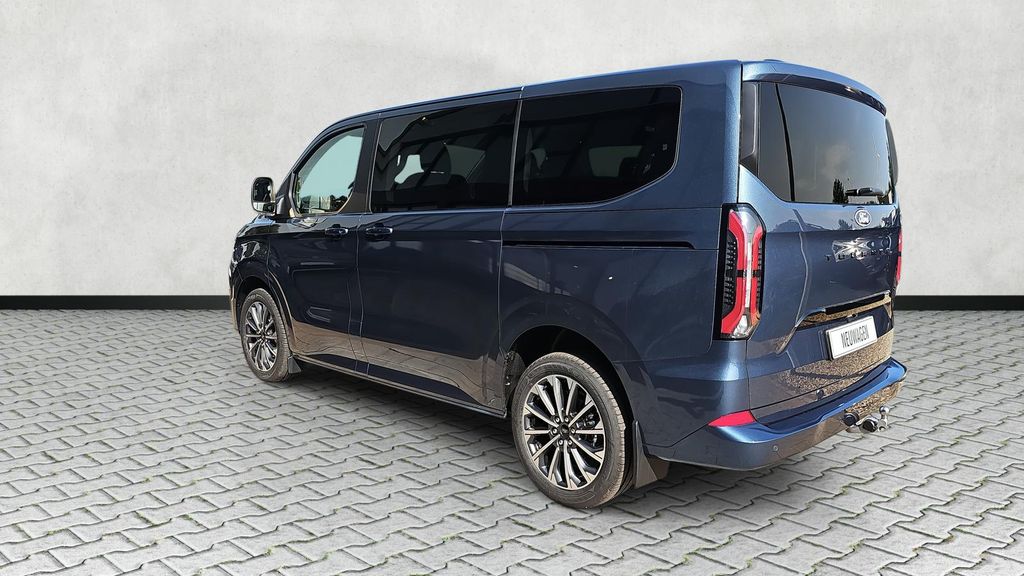 Ford Tourneo Custom 2025