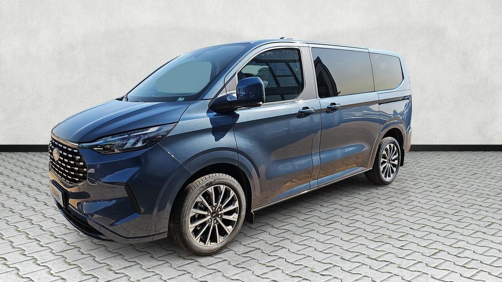 Ford Tourneo Custom 2025